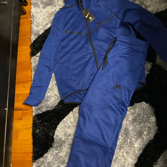 Brand new with tags nikes $90 a piece - Picture 8 of 10